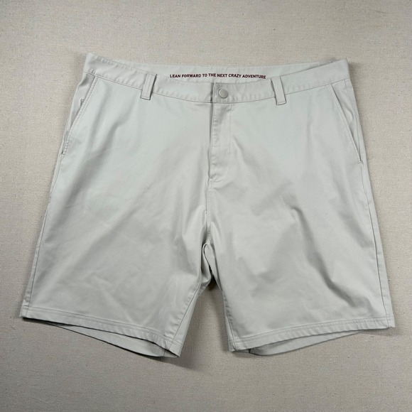 Rhone Shorts Mens 40 Performance Chino Golf Ivory Cream 7" Stretch Commuter - Picture 1 of 13